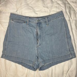 Madewell Emmett denim shorts in size 30